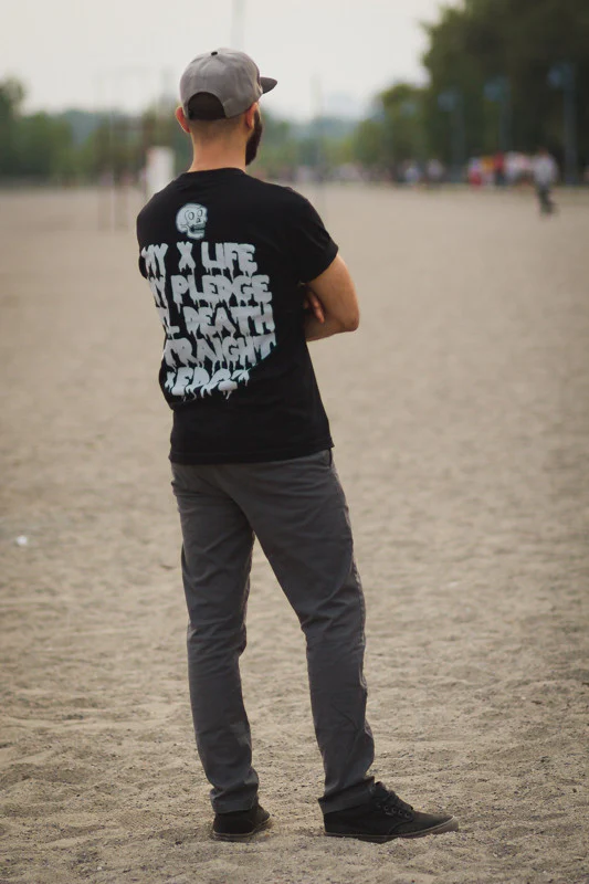 Drug Free Snapback in Gray - Image 7